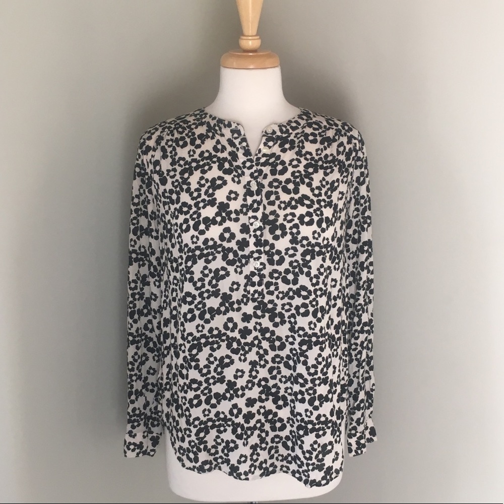 Ann Taylor LOFT black white floral print shirt S